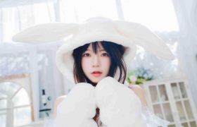 桜桃喵 小白兔01 02[97P-1.3GB]