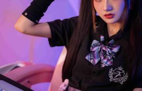 兔子Zzz不吃胡萝卜 电竞少女[21P-190MB]