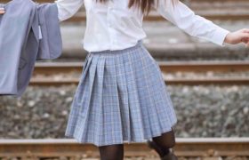 镜酱 私奔之制服[30P-346MB]
